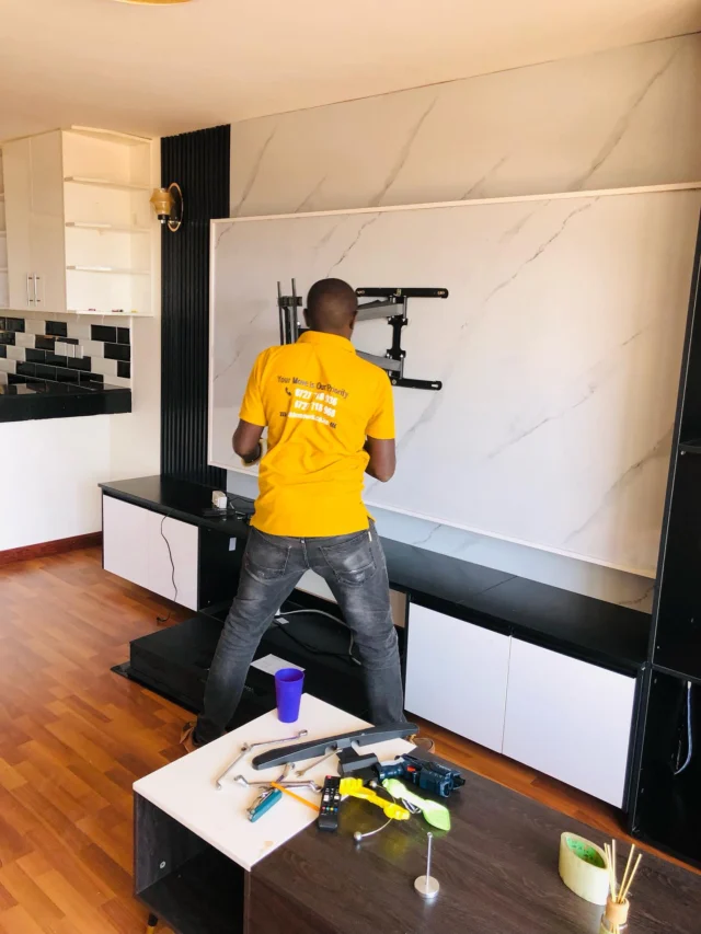 We make moving hussle free and we also make the move enjoyable for you.
Feel free to contact us or ask for a free quote.